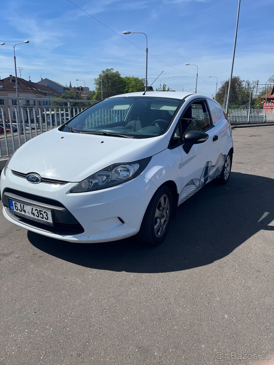 Ford fiesta - 2