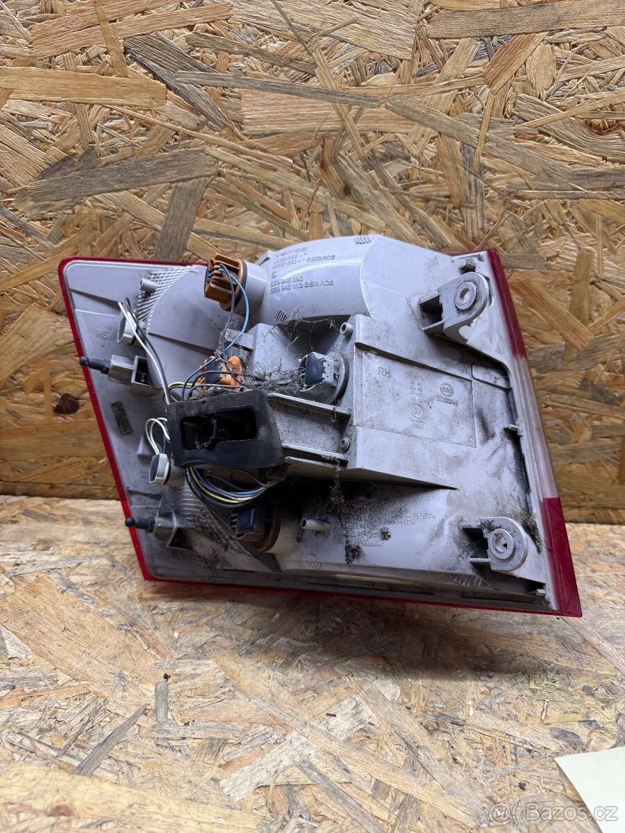 Prave zadni svetlo Skoda Octavia 3 kombi 2013-2017 - 2