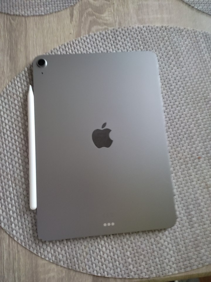 iPad Air 2025 M3 128GB + Apple pencil pro - 2