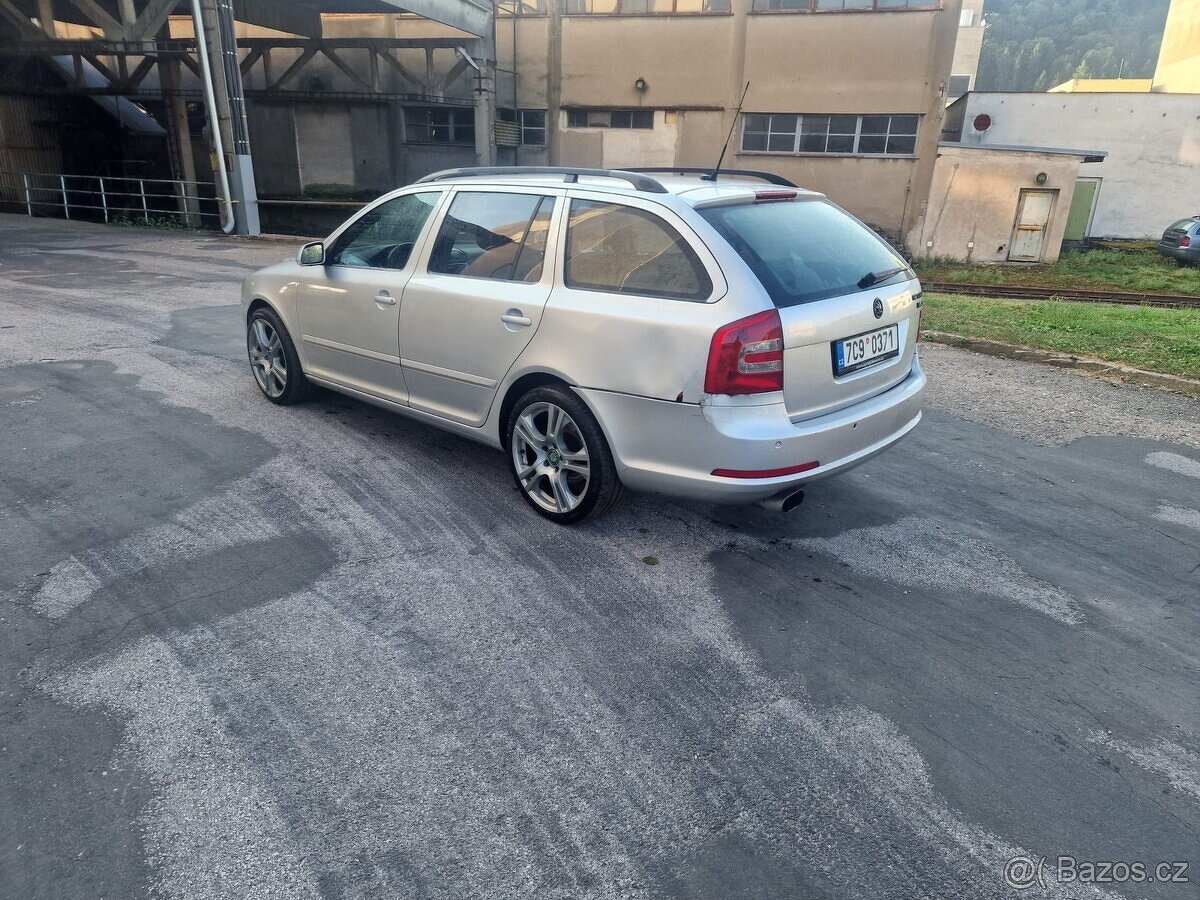 Škoda Octavia combi 2 RS 2.0TDi 125Kw STK 25/11 Obsah 1 968 - 2