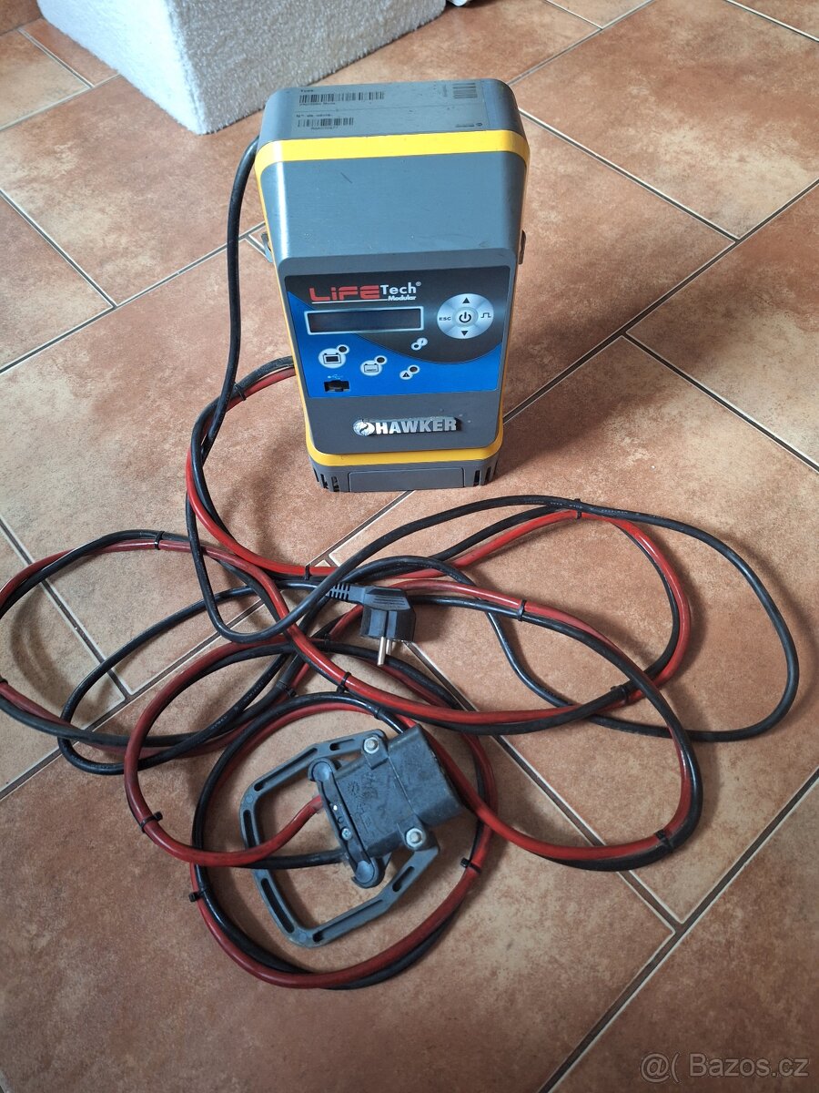 Nabijecka Hawker - 2