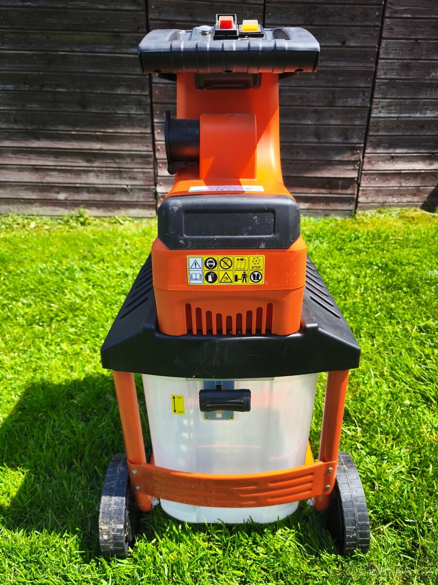 Štěpkovač větví - 2