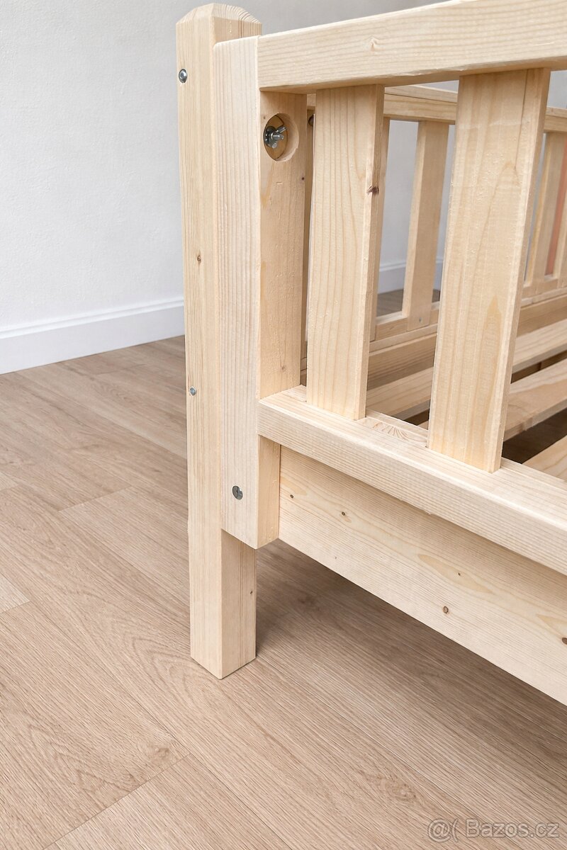 Postýlka se zábranou - 2