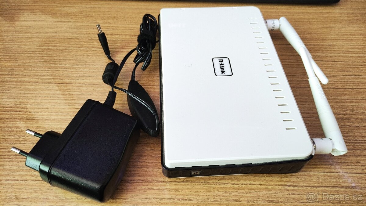 D-Link DIR-825 rev.B2 - 2.4GHz & 5GHz WiFi - 2