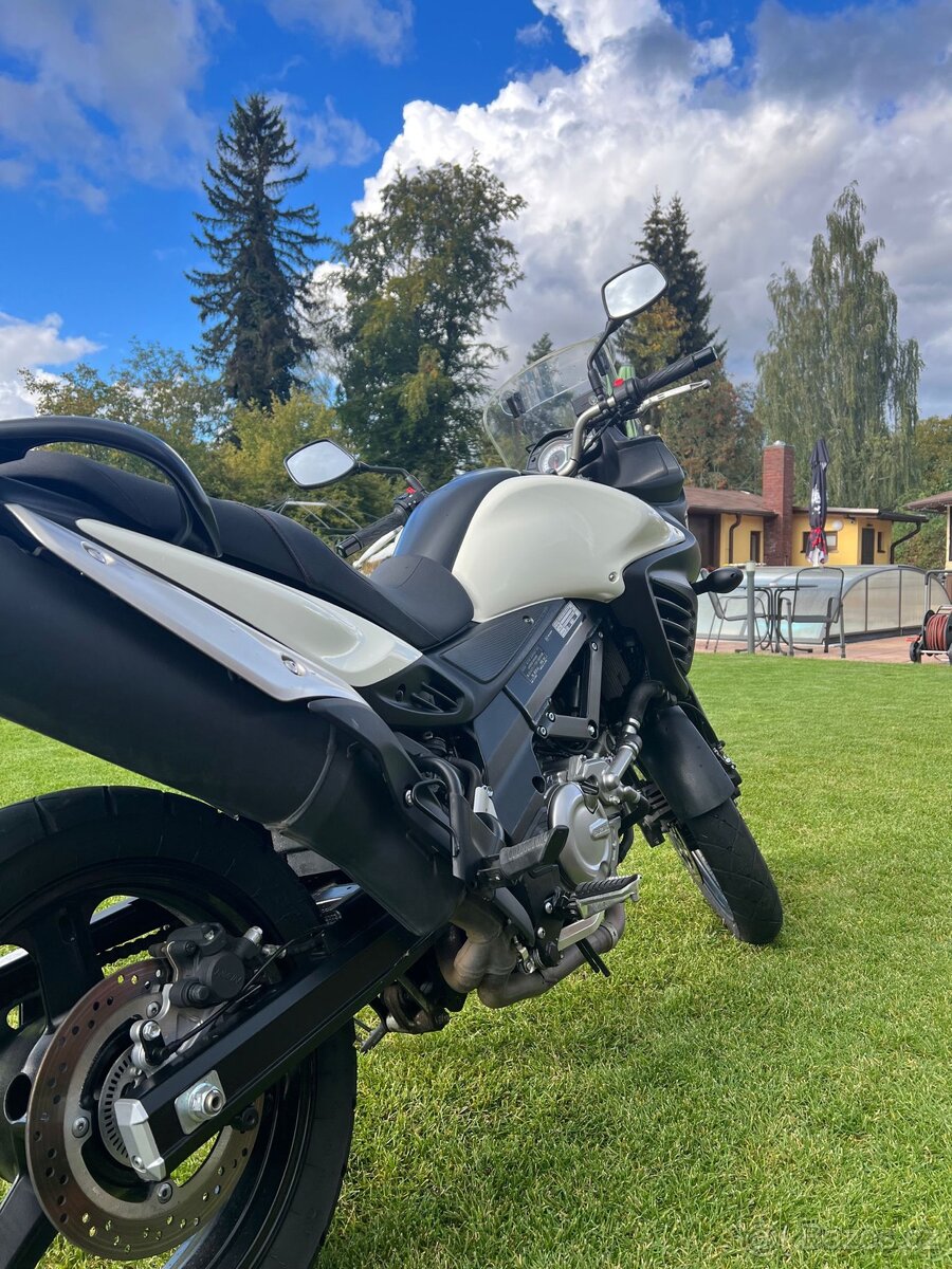 Suzuki V-strom 650 ABS - 2