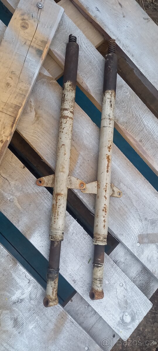 Jawa Pionýr - vidlice - 2