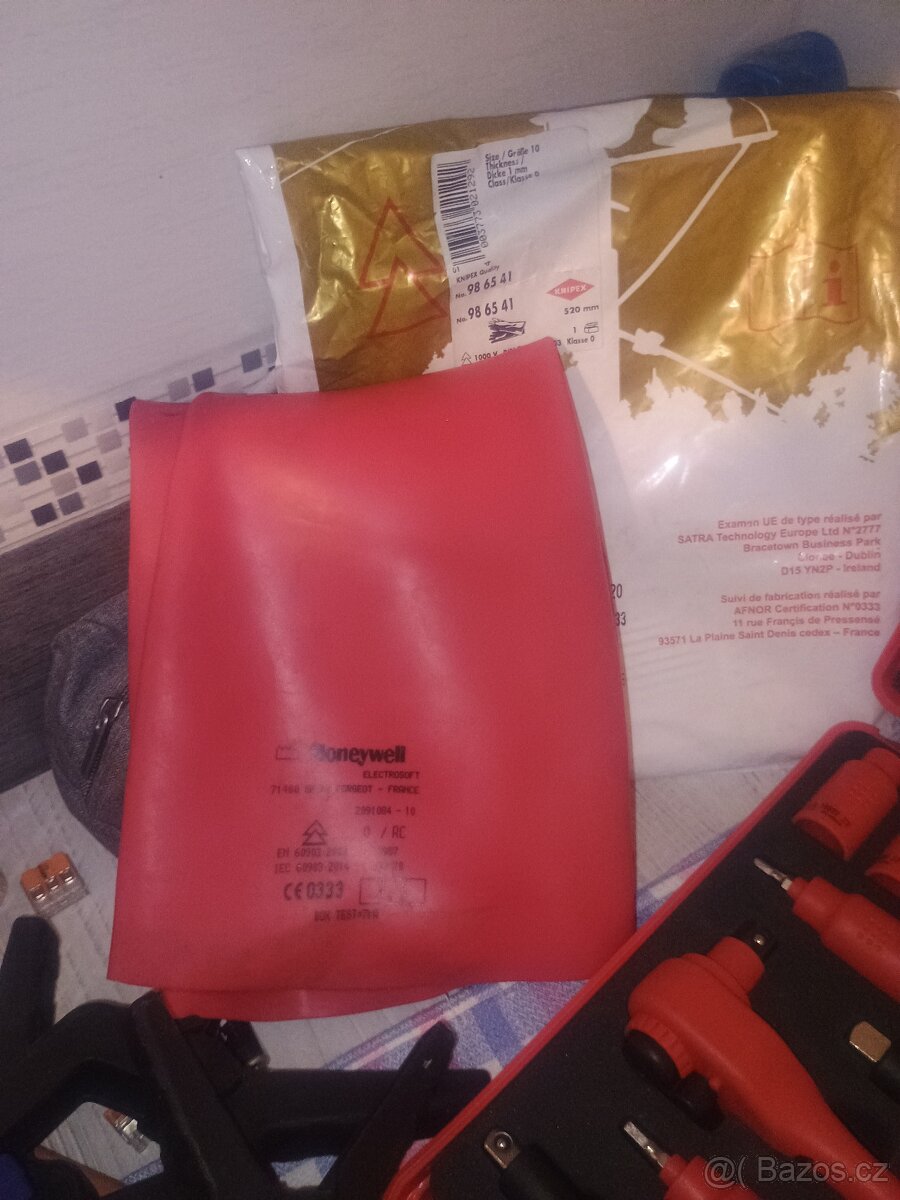 Sada pro práci pod napětím - 2