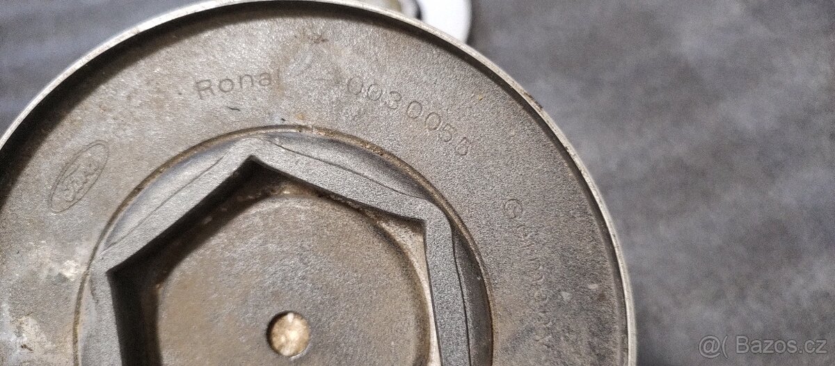 Pokličky Ford RS - 2