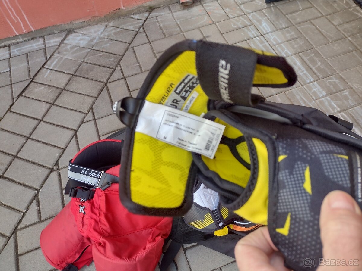 hokejová výstroj s hokejovou taškou - 2