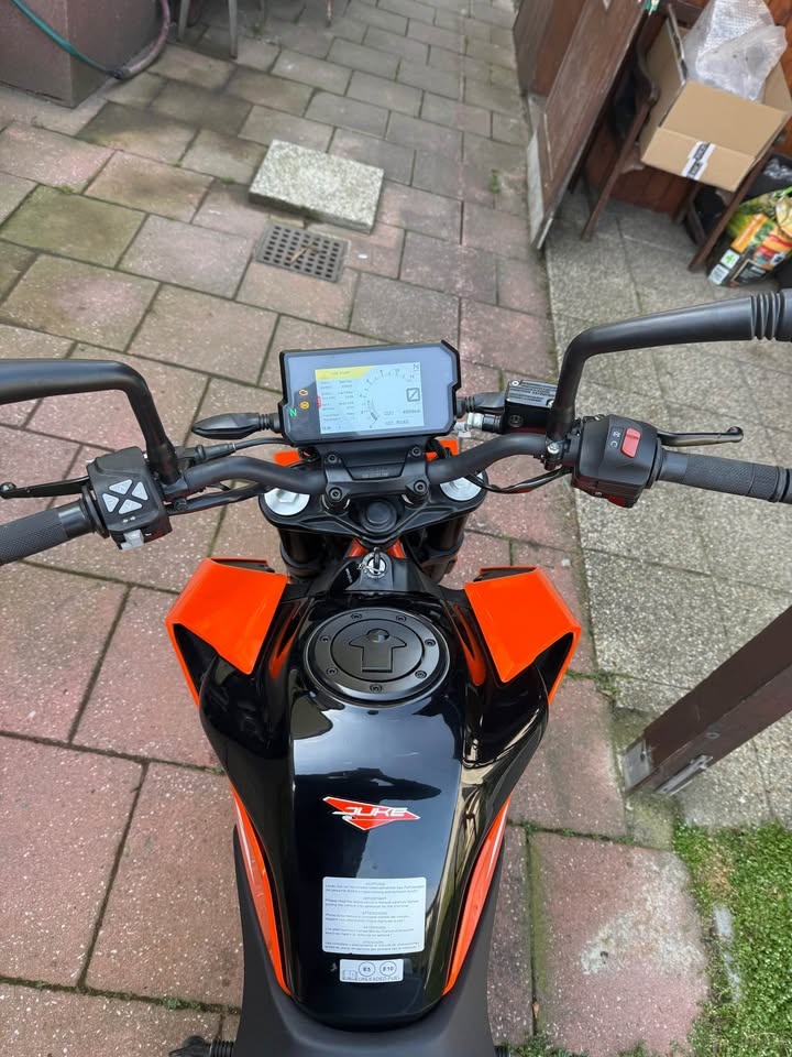 prodám KTM DUKE 390 - 2