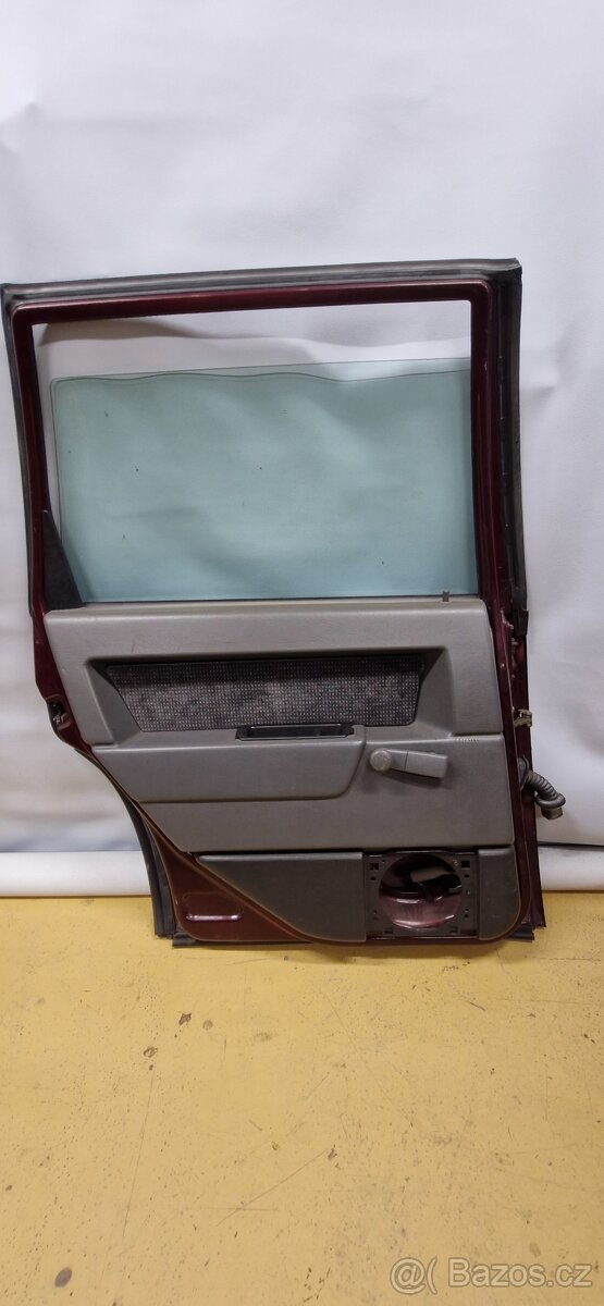 VOLVO 850 LEVE ZADNI DVERE - 2