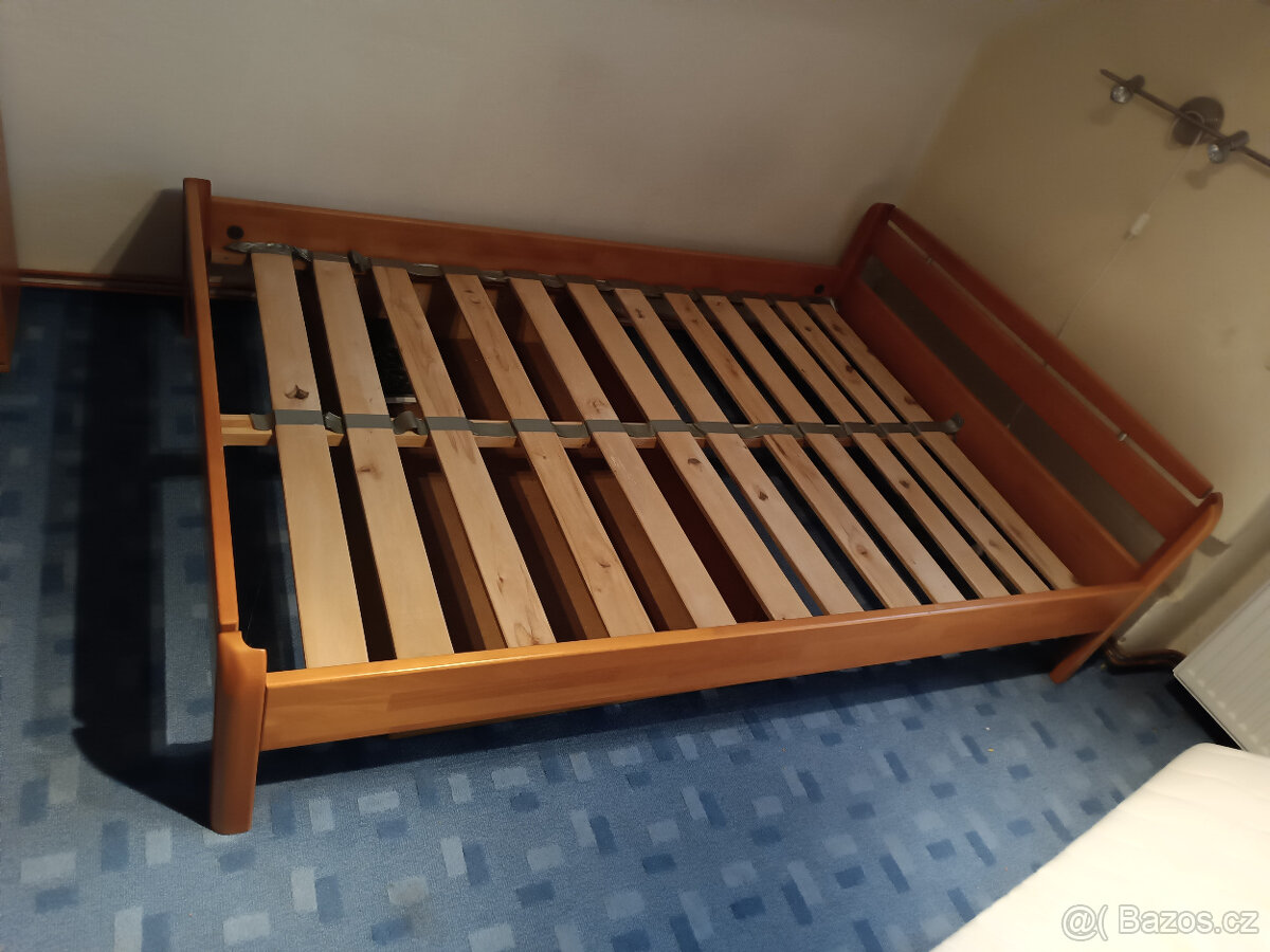 prodám postel - 2