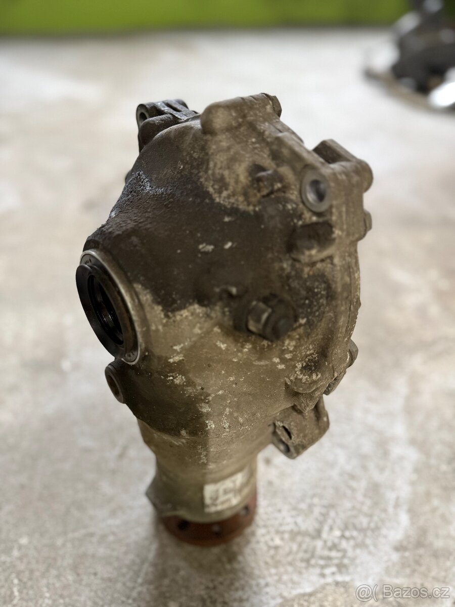 BMW e90 e91 e92-Přední diferenciál xDrive - 2