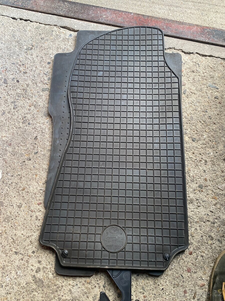 Gumové koberce pro Transit T - 2