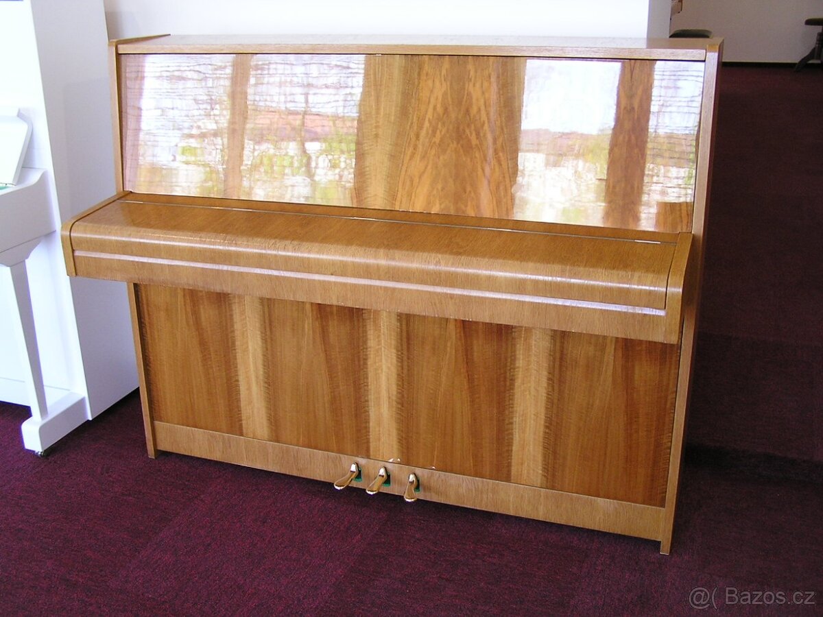 Prodám pianino zn. Scholze - 2