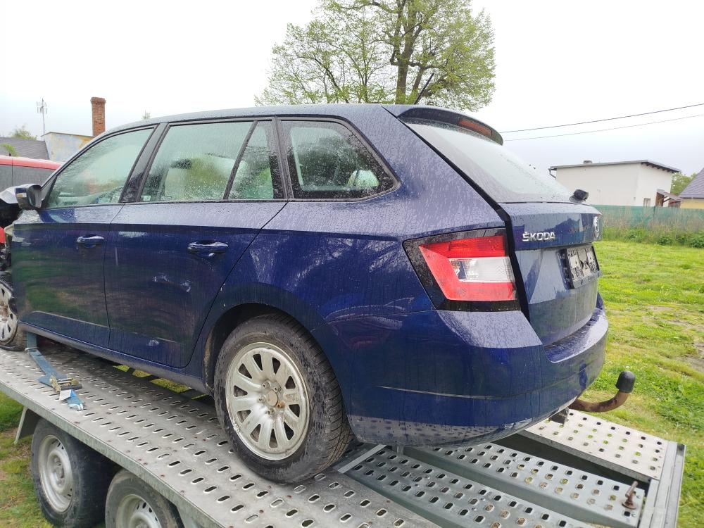 ŠKODA FABIA 3 COMBI 1,0 MPI 55KW - 2