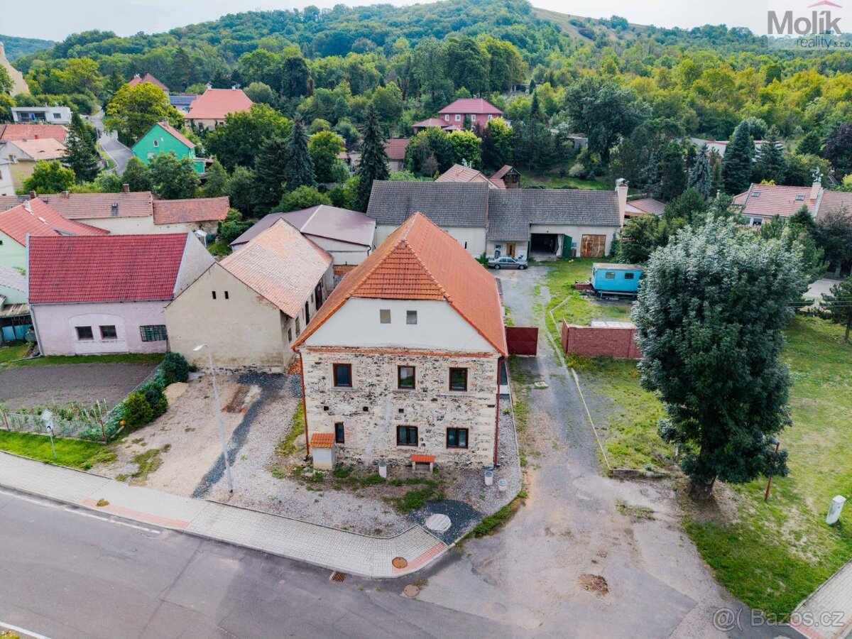Prodej Rodinného domu, Lužice - 2
