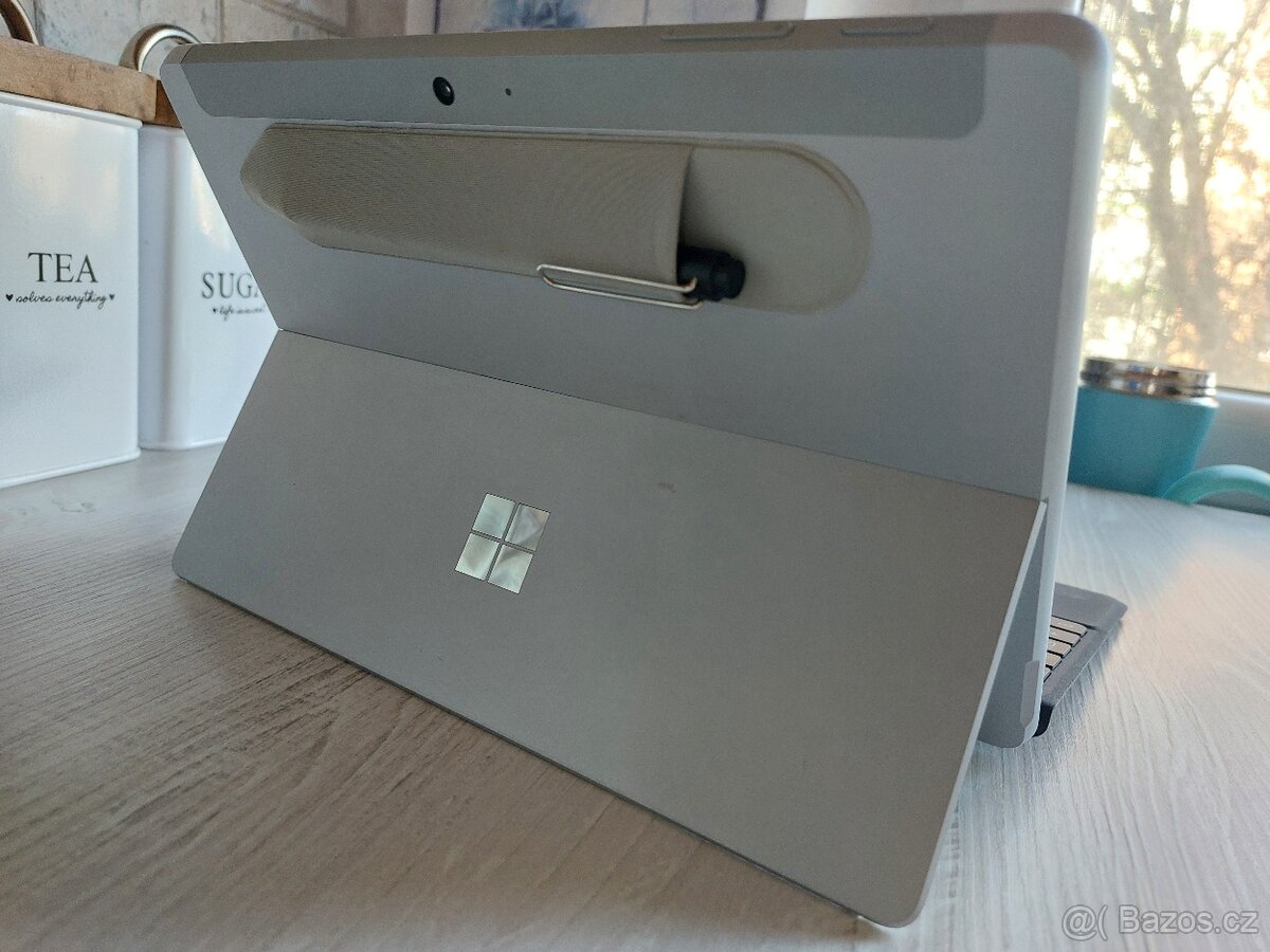 Surface go 2 8GB/128GB, core m3, klavesnice, pero ... - 2