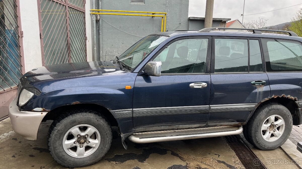 Toyota Land Cruiser LC 100