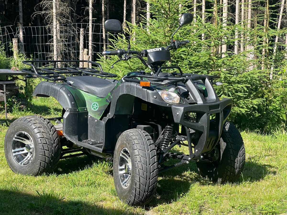 Velká akumulátorová čtyřkolka - HECHT 59399 ARMY 2200 W