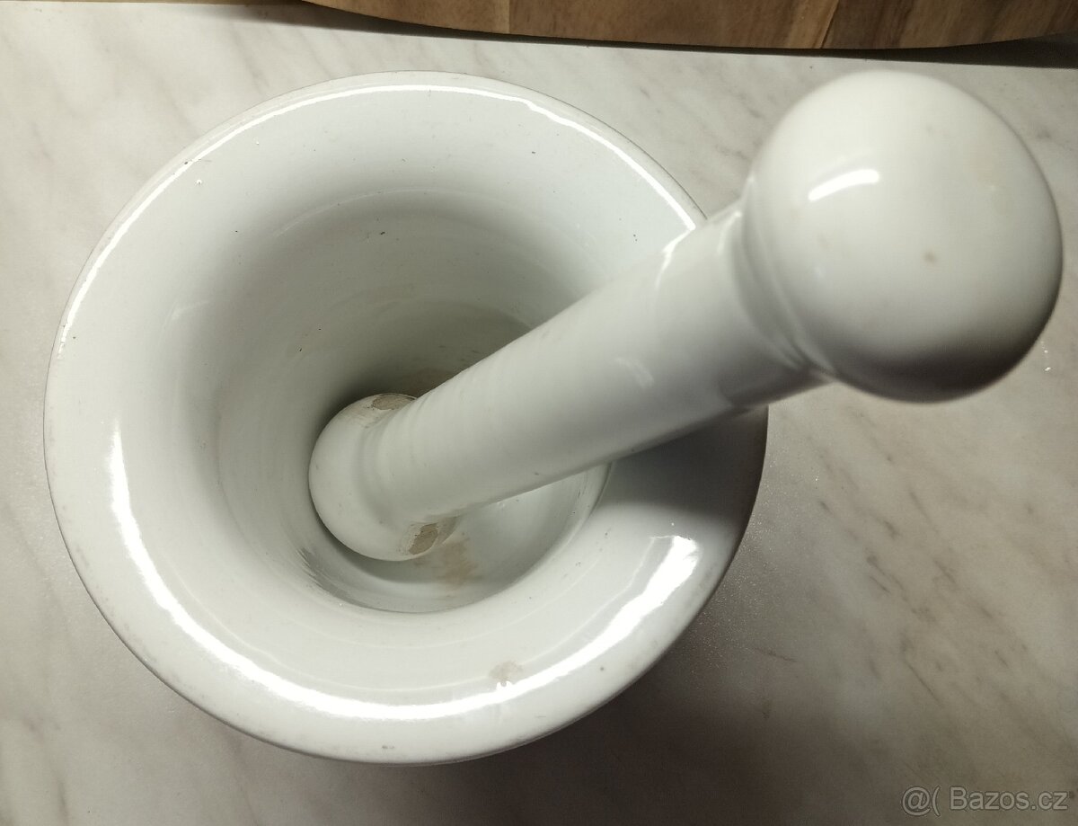 Lékárnický velký starý hmoždíř porcelán. - 2