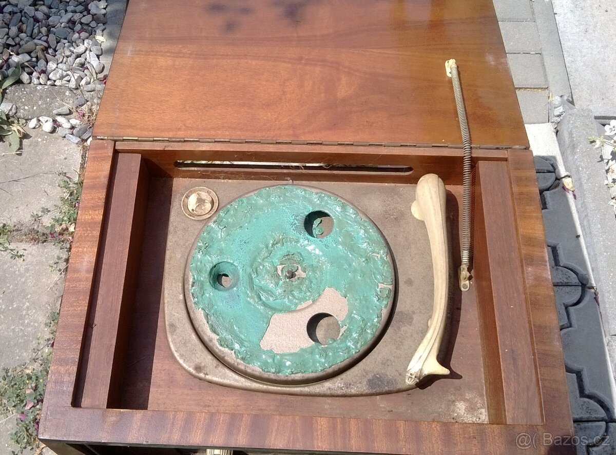 Rádio - gramofon - 2