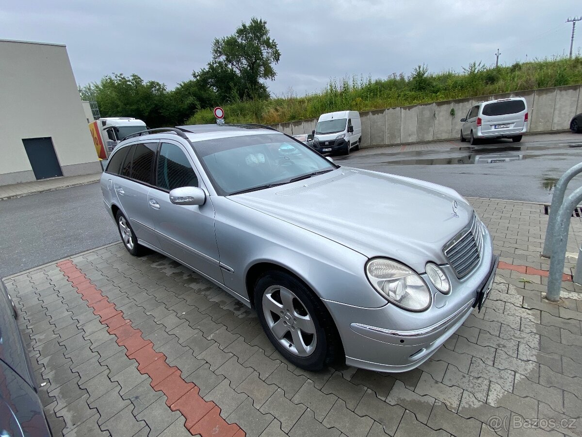 Mercedes Benz E280CDI V6 výbava AVANTGARDE - 2