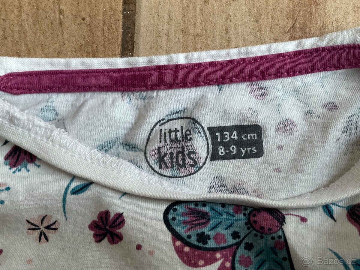 Set trička a tepláčků- Little kids- 134 (odpovídá 122) - 2