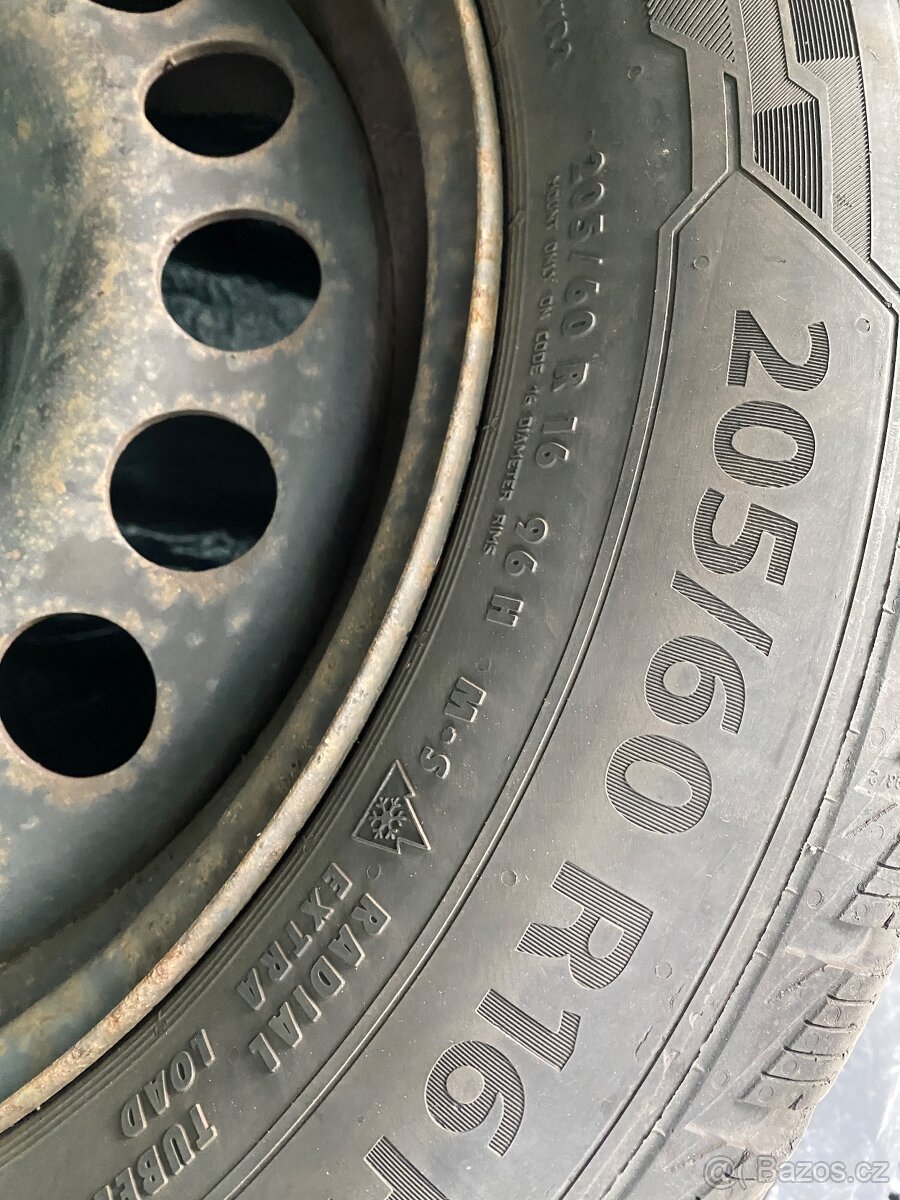 Plechové disky 16” 5x112 a zimní pneu 205/60/R16 - 2