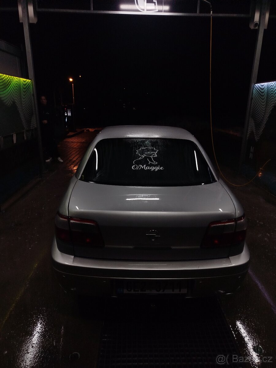 Opel Omega - 2