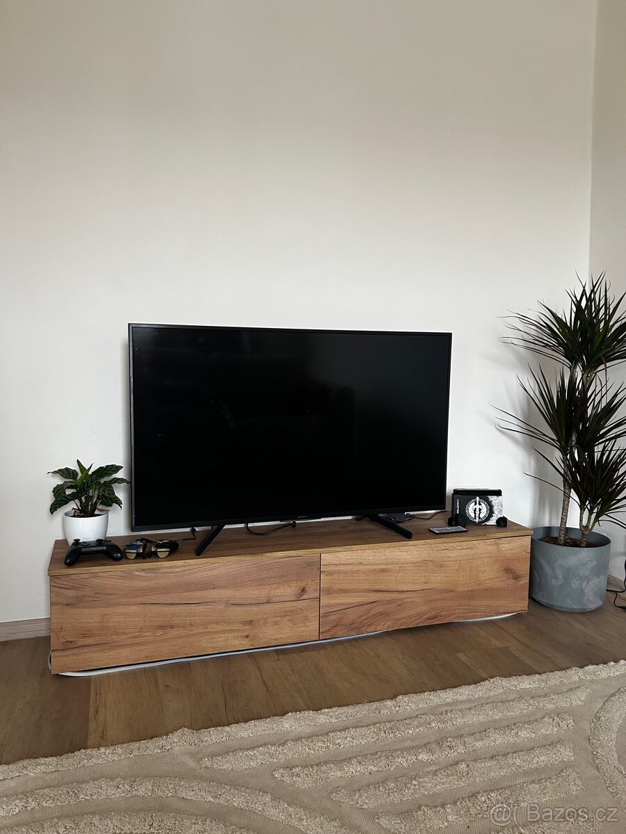 Úplně nová komoda pod tv - 2