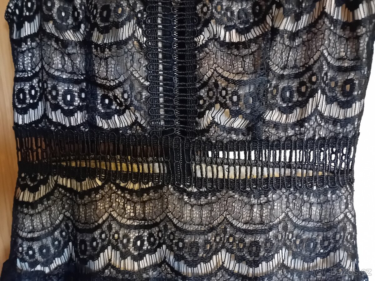 Šaty černé krajkové - 2