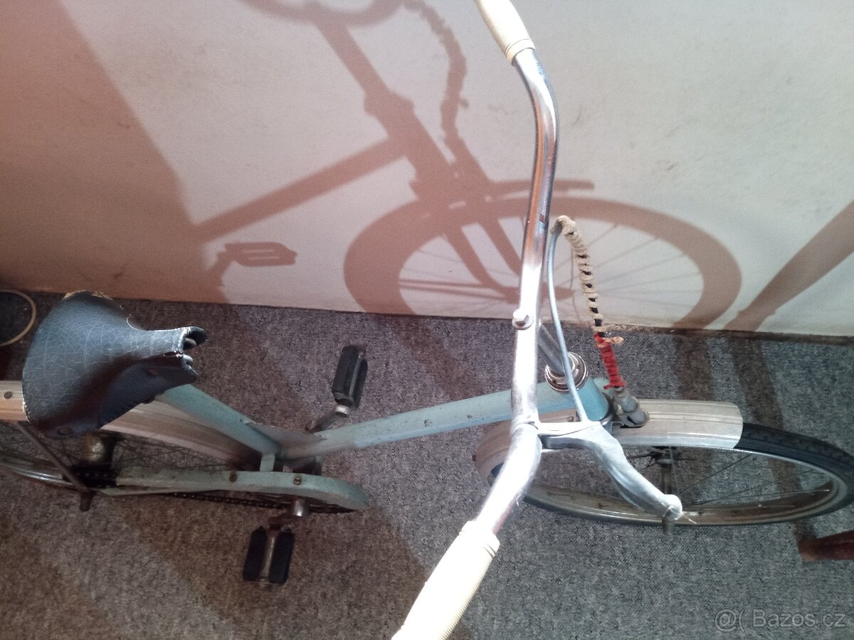 STARÉ RETRO DĚTSKÉ KOLO - 2