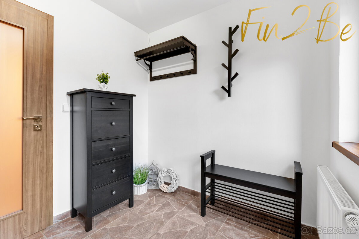 Prodej krásného domu 3+1 - 102 m2, se zahradou 628 m2, Tehov - 2