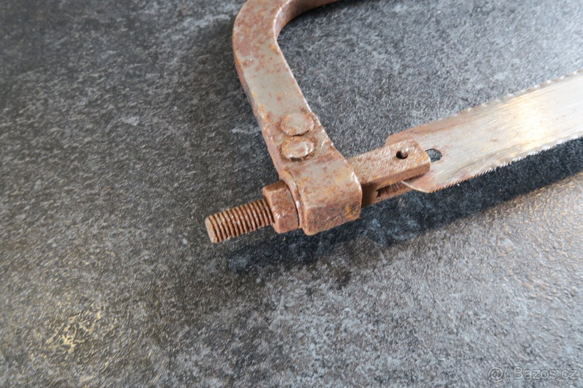 Ruční rámová pila na kov_01. - 2