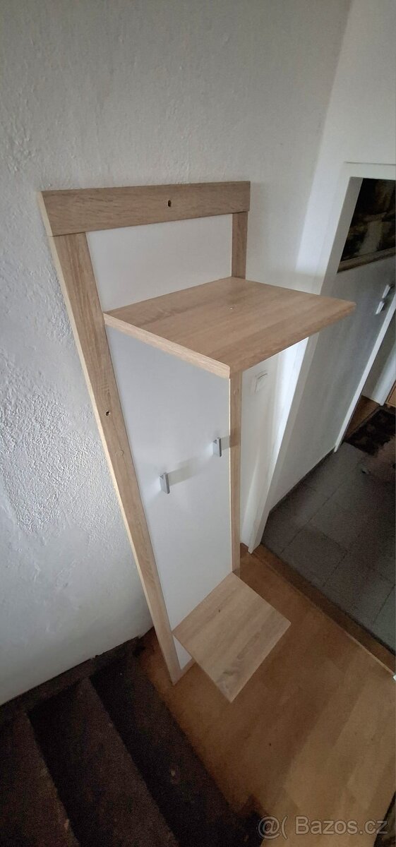 Malá stěna do předsíně - 2