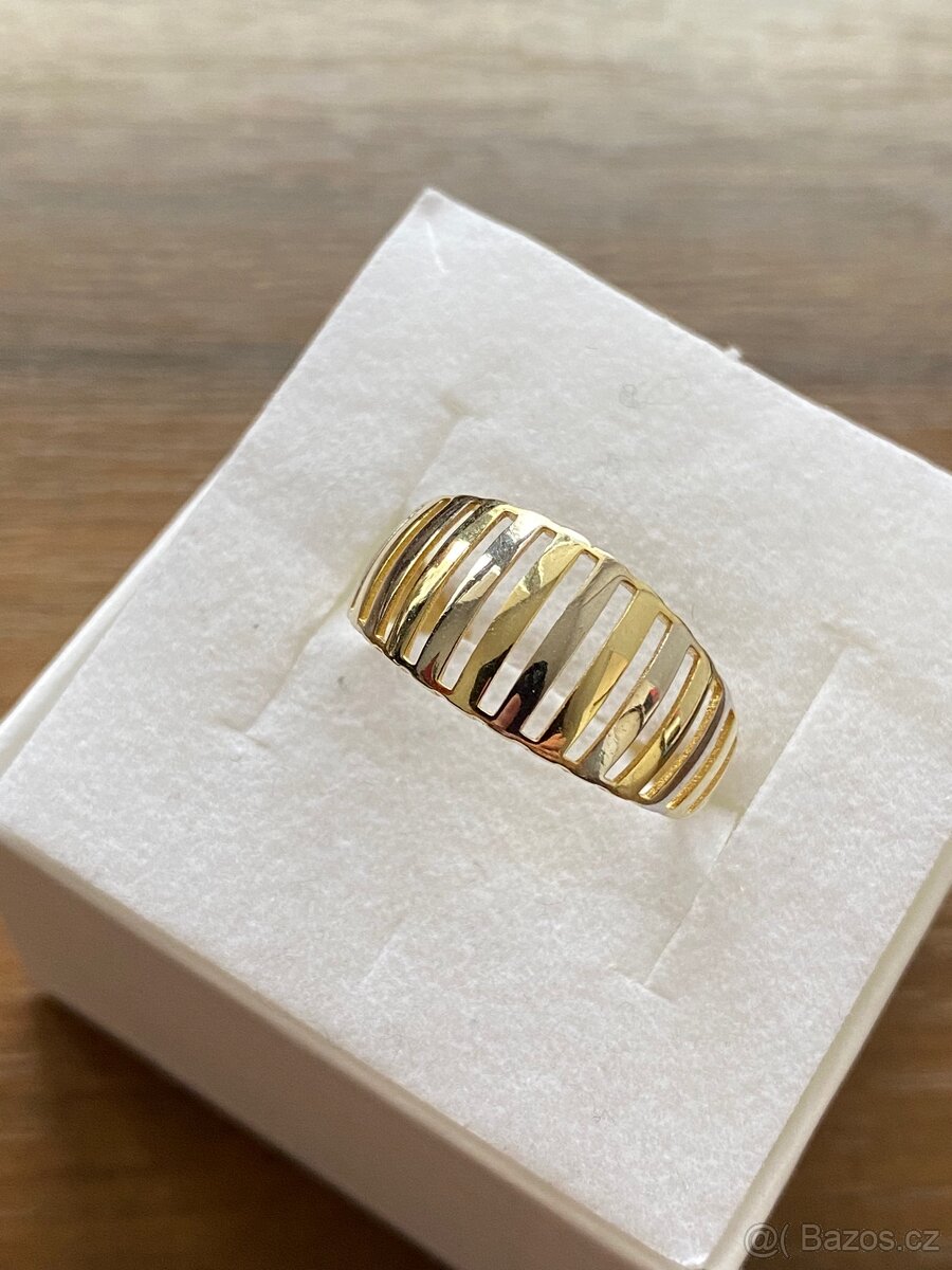 Zlatý dámský prstýnek - 2