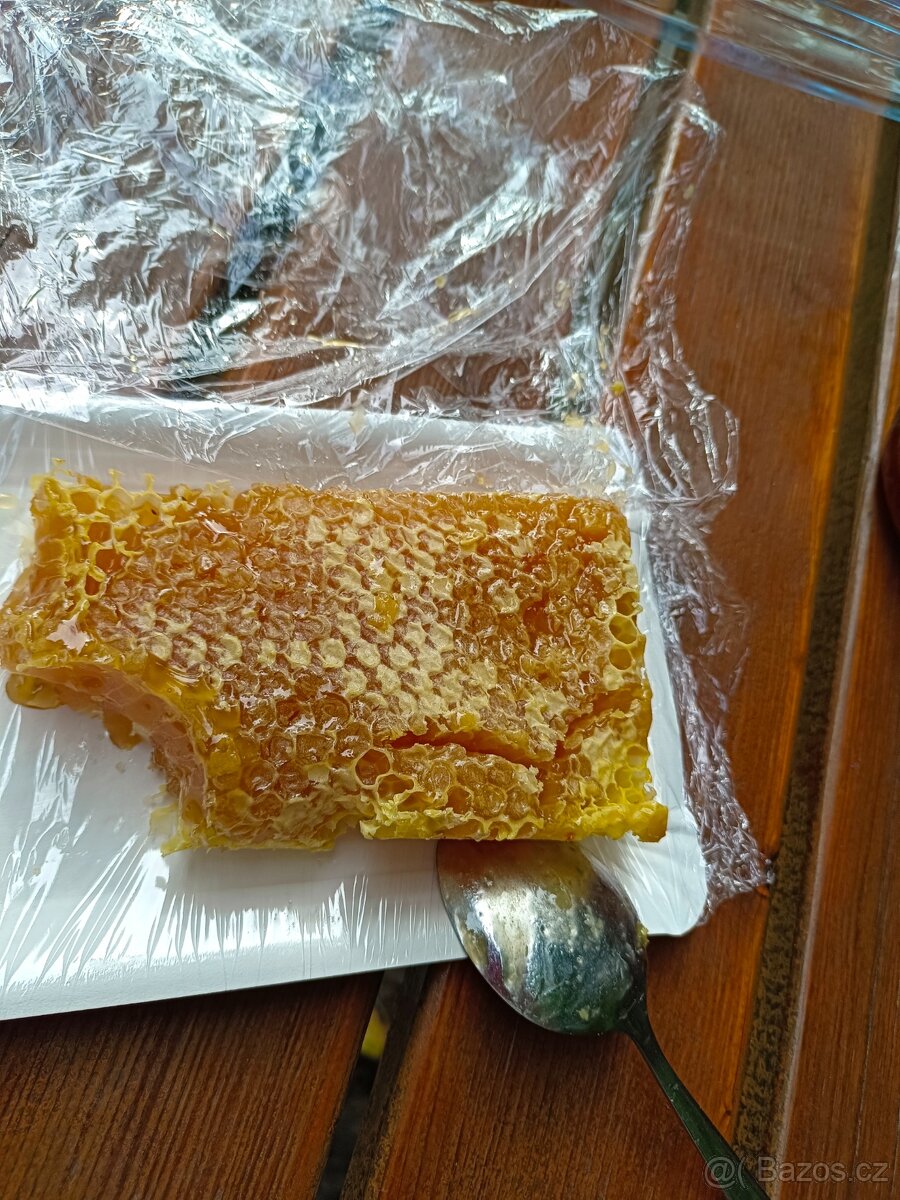 Med lesní právě vytočený za 190 Kč/kg + sklenice s sebou - 2