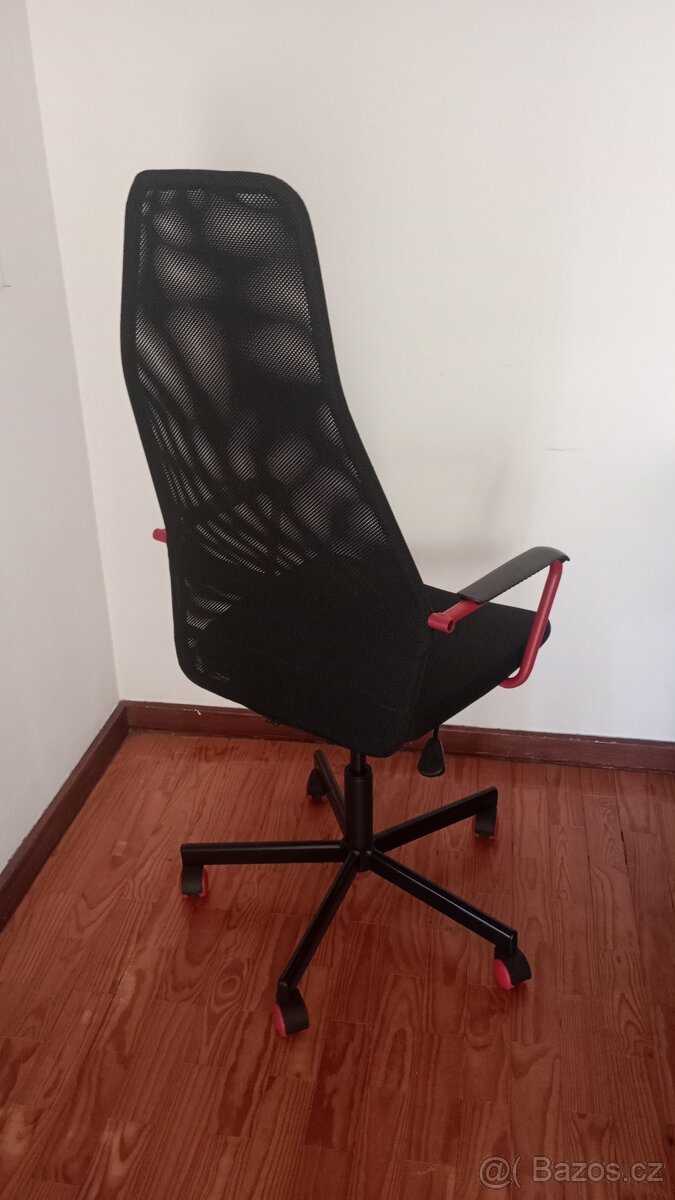 kancelářská / gaming židle IKEA HUVUDSPELARE - 2