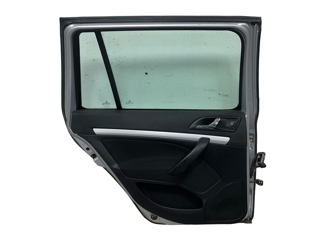 Levé zadní dveře stříbrná metalíza Škoda Octavia 2 kombi 08 - 2