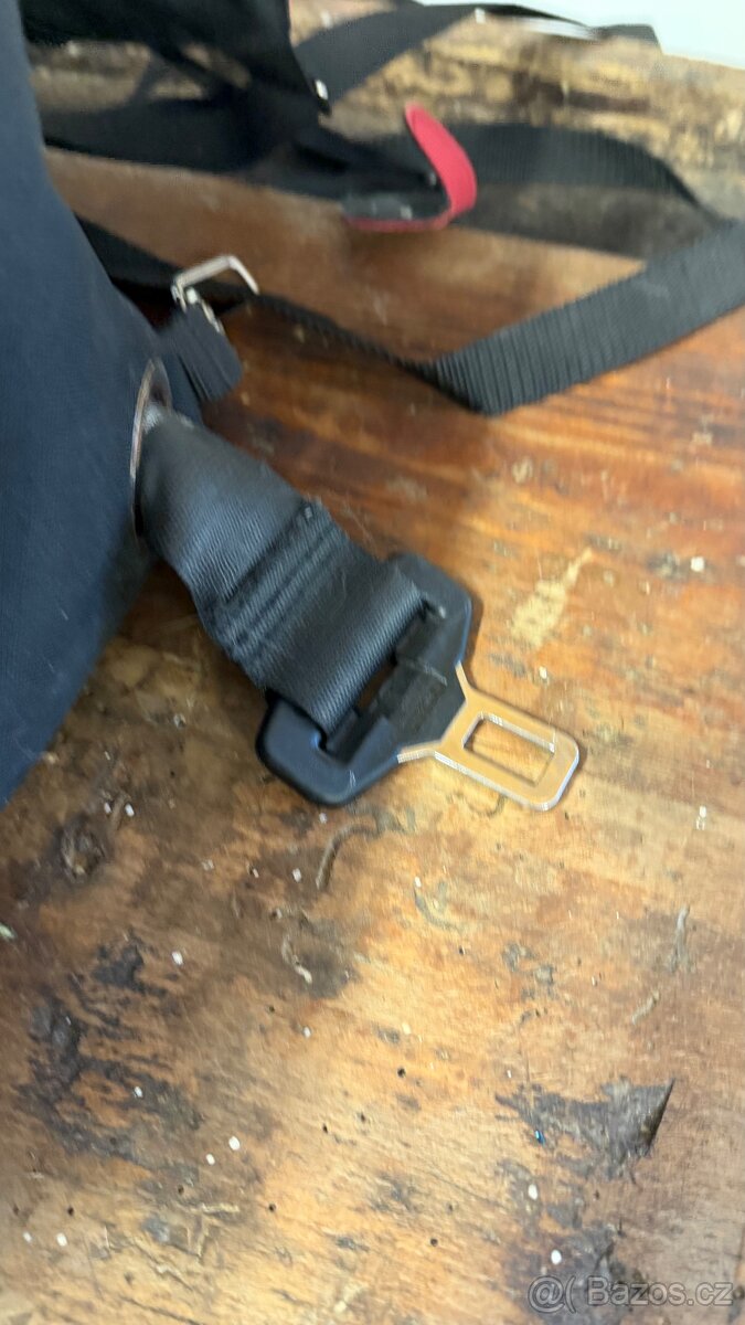 Autosedačka pro psy - 2