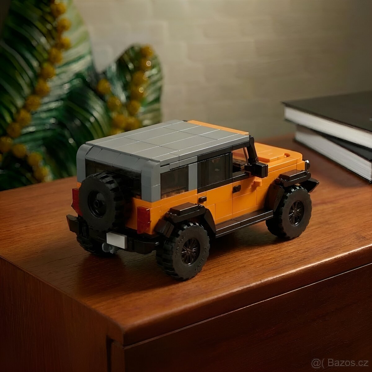 LEGO MOC Ford Bronco - 2