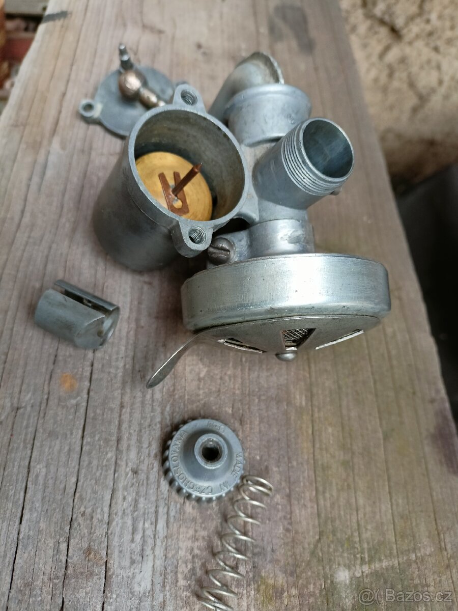 Prodám na Jawa 550/555 - 2