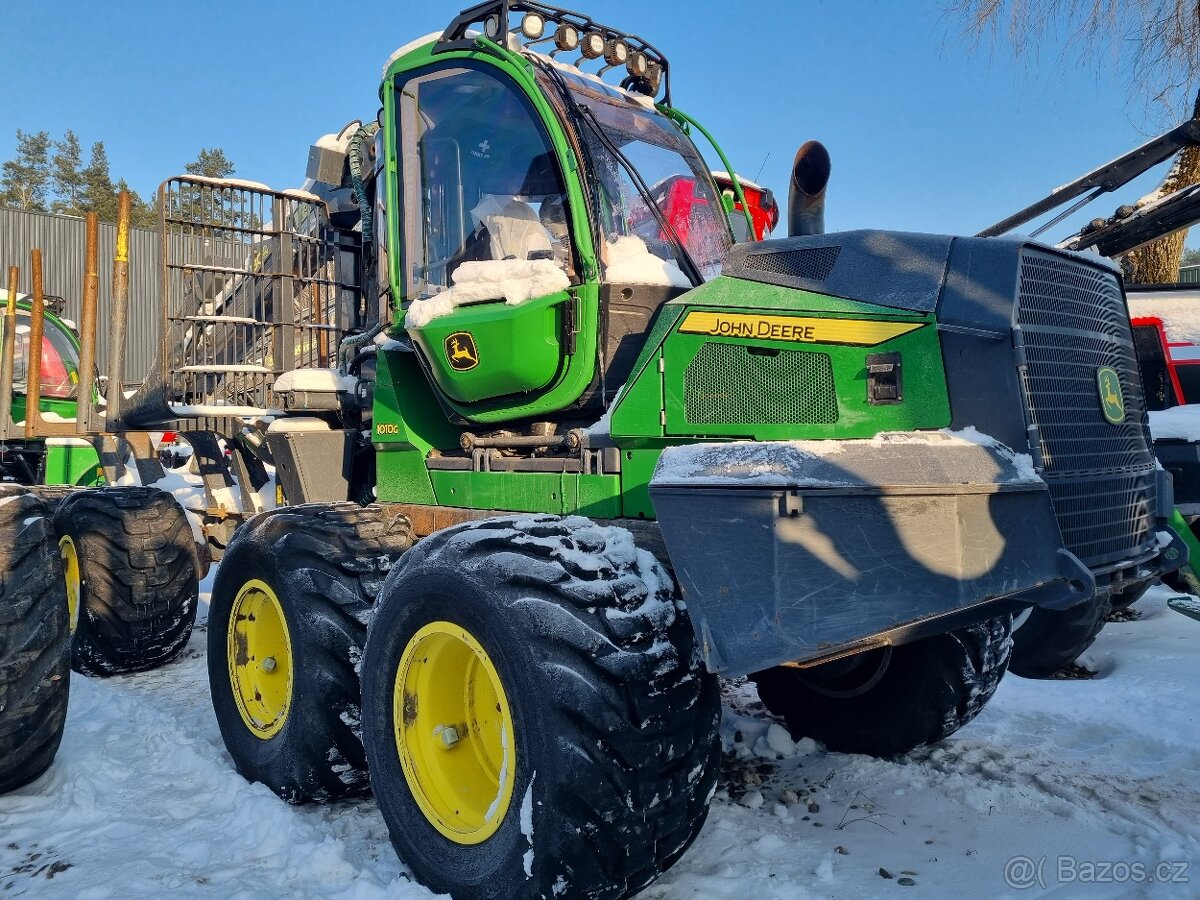 Vyvážecí souprava JOHN DEERE 1010G - 2
