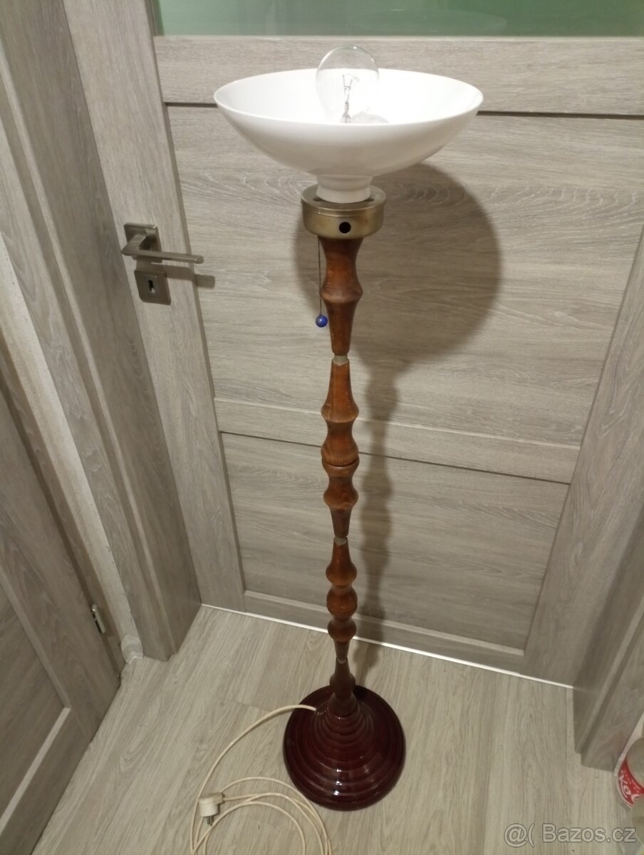 Stojací lampa - 2