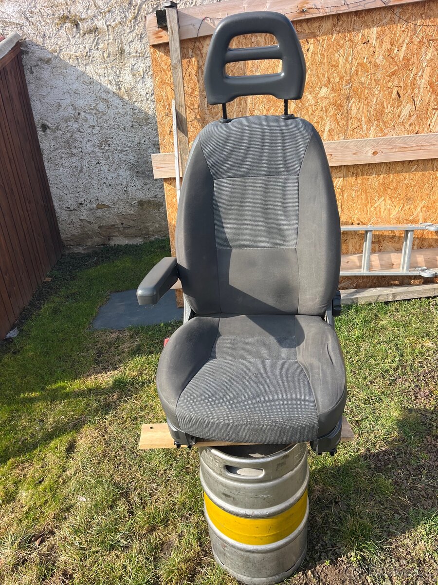 Prodám sedačku řidiče dukáto boxer atd - 2