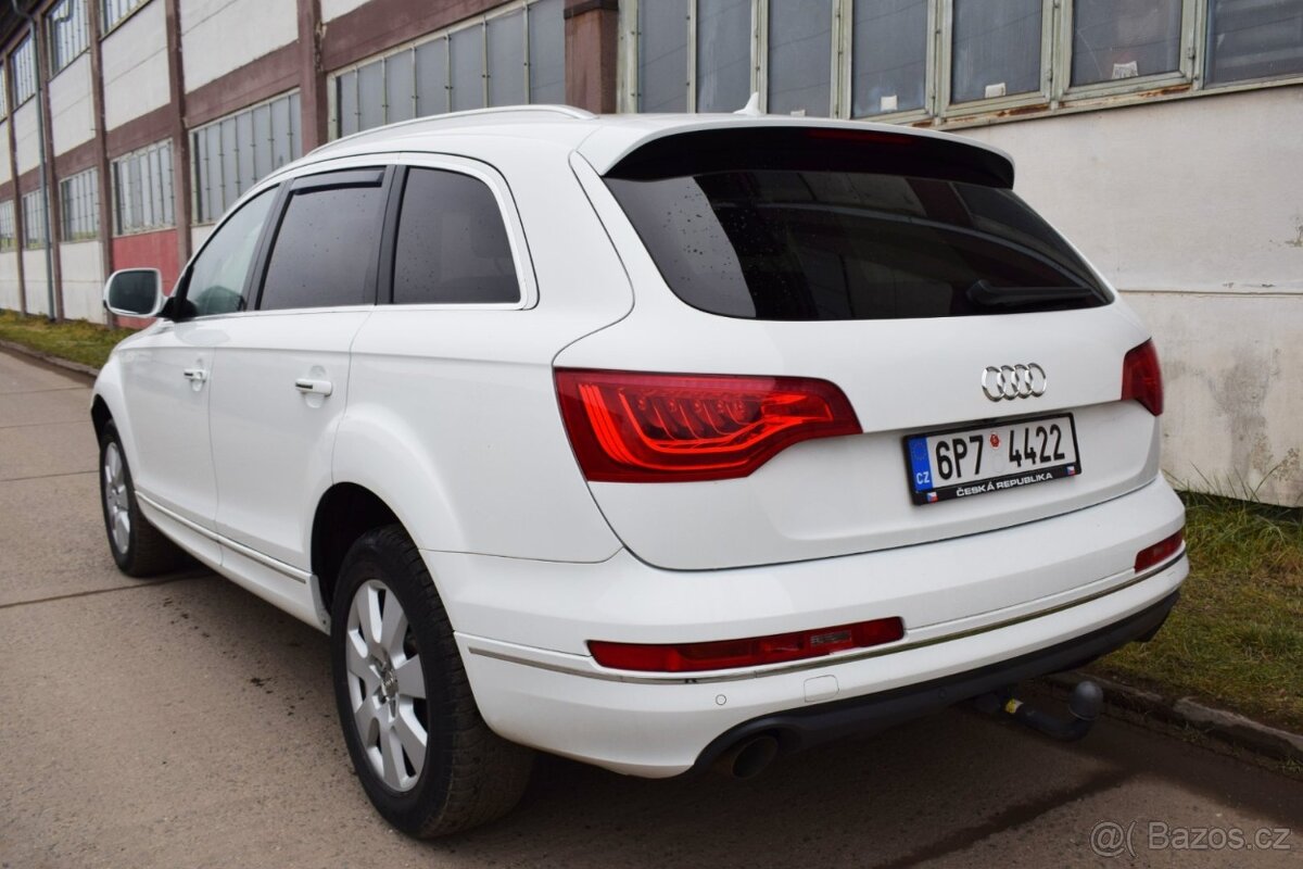 Audi Q7 3.0TDi 4X4/FACELIFT/TAŽNÉ/BOSE - 2