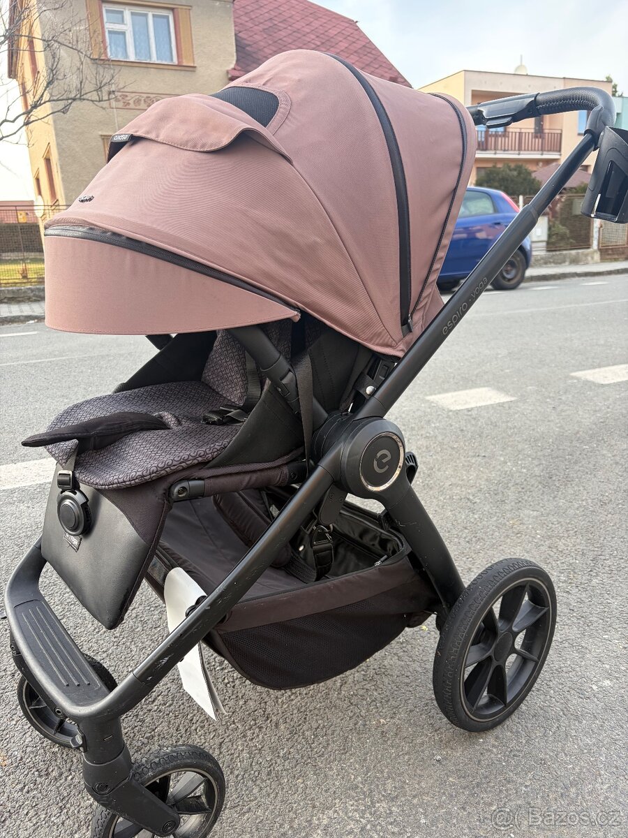 Kočárek + stolička - 2