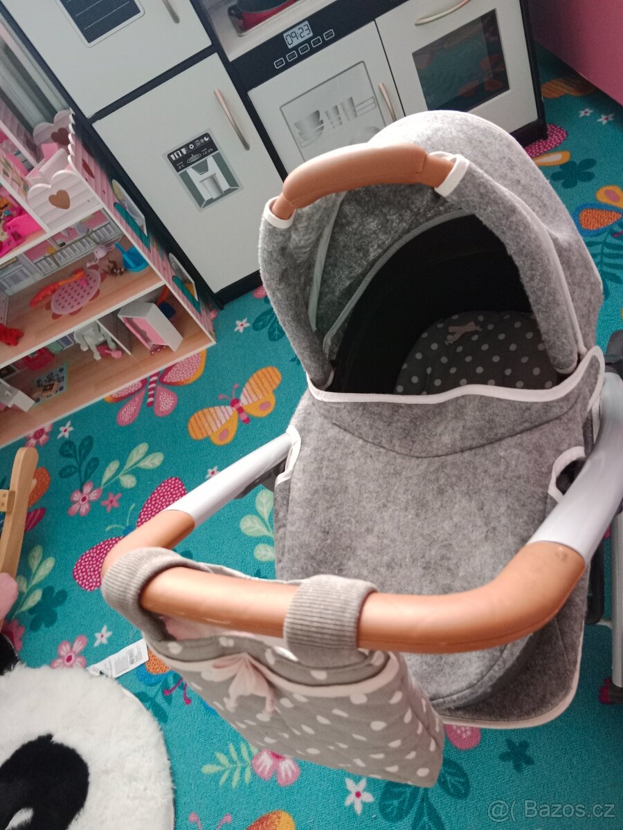 Kočárek pro panenky Quinny - 2