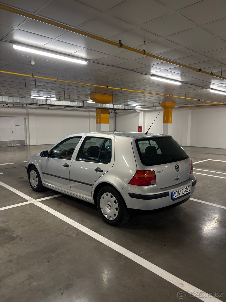 Golf 4 1.6 74kw LPG - 2